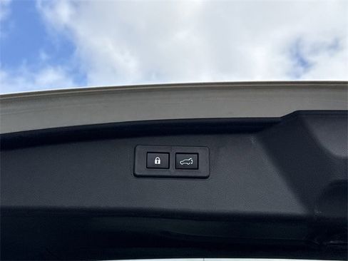 Certified 2024 Subaru Outback Premium image 16