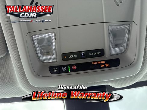 Used 2022 Chevrolet Equinox LT FWD image 19