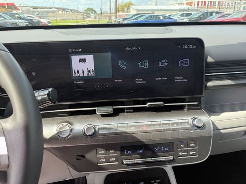 Used 2025 Hyundai Kona SEL AWD/4WD image 14