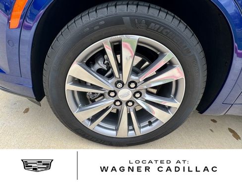 Used 2024 Cadillac XT6 Premium Luxury w/ Technology Package image 9