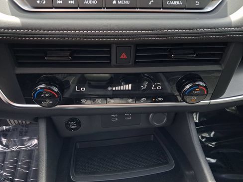 New 2026 Nissan Rogue SV AWD/4WD image 15
