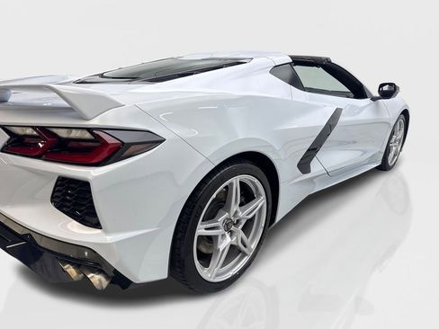 Used 2021 Chevrolet Corvette Stingray Coupe w/ Z51 Performance Package RWD image 13