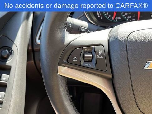 Certified 2022 Chevrolet Trax LT w/ Midnight Edition image 23