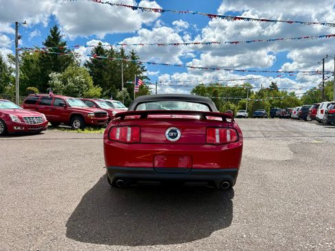 Used 2012 Ford Mustang GT Premium image 4