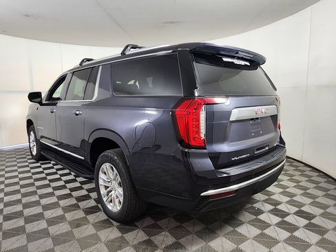 Used 2023 GMC Yukon XL SLT AWD/4WD image 5