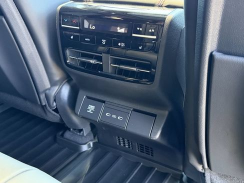Used 2025 Acura MDX Type S AWD/4WD image 14