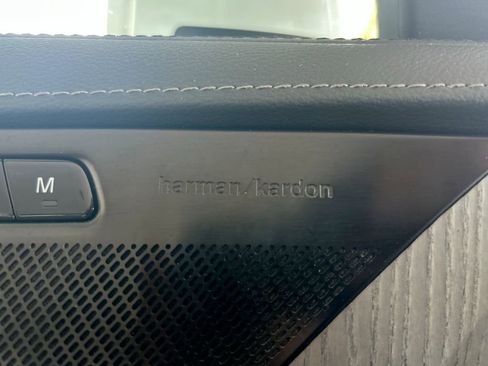 Used 2023 Volvo XC90 B6 Ultimate w/ Protection Package Premier image 35