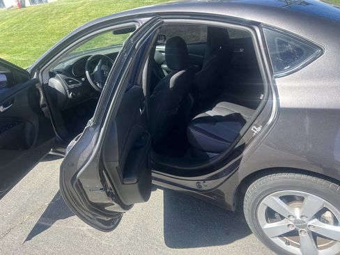 Used 2016 Dodge Dart SXT image 6