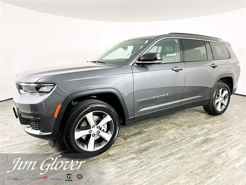Used 2025 Jeep Grand Cherokee L Limited image 4