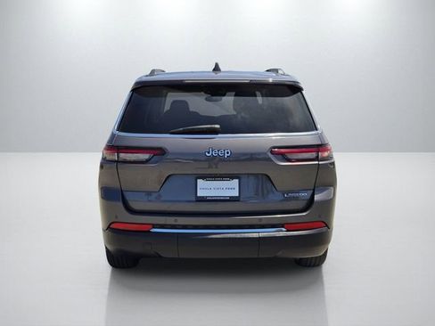 Used 2023 Jeep Grand Cherokee L Laredo RWD image 5