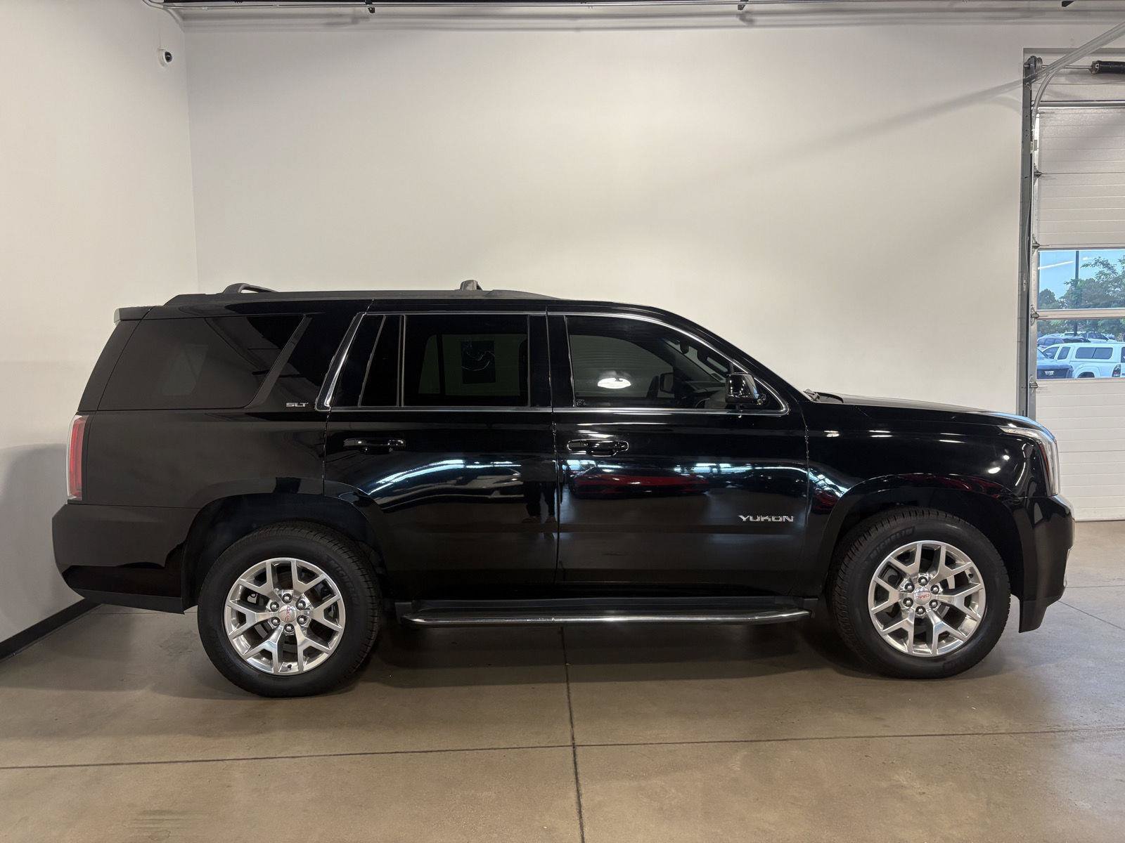 Used 2016 GMC Yukon SLT w/ Open Road Package AWD/4WD image 2