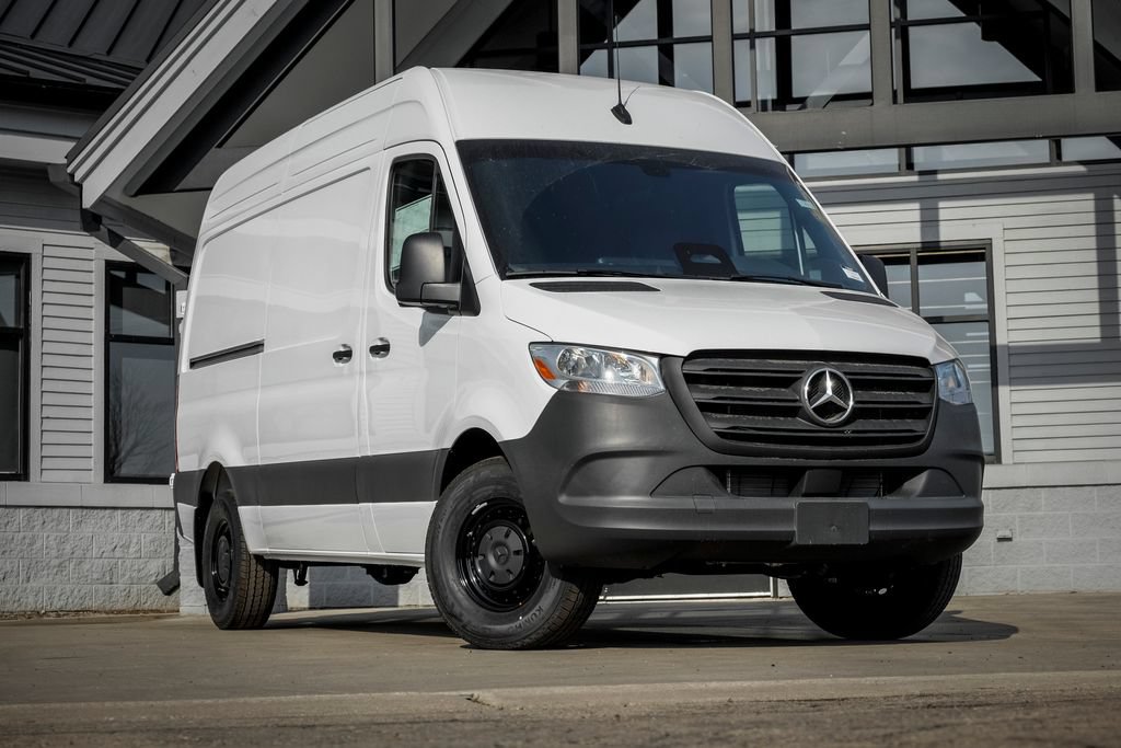 Used 2026 Mercedes-Benz Sprinter 2500 image 1
