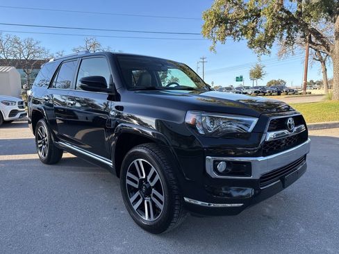 Used 2015 Toyota 4Runner Limited image 3