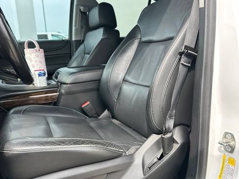 Used 2018 Chevrolet Suburban LT AWD/4WD image 9