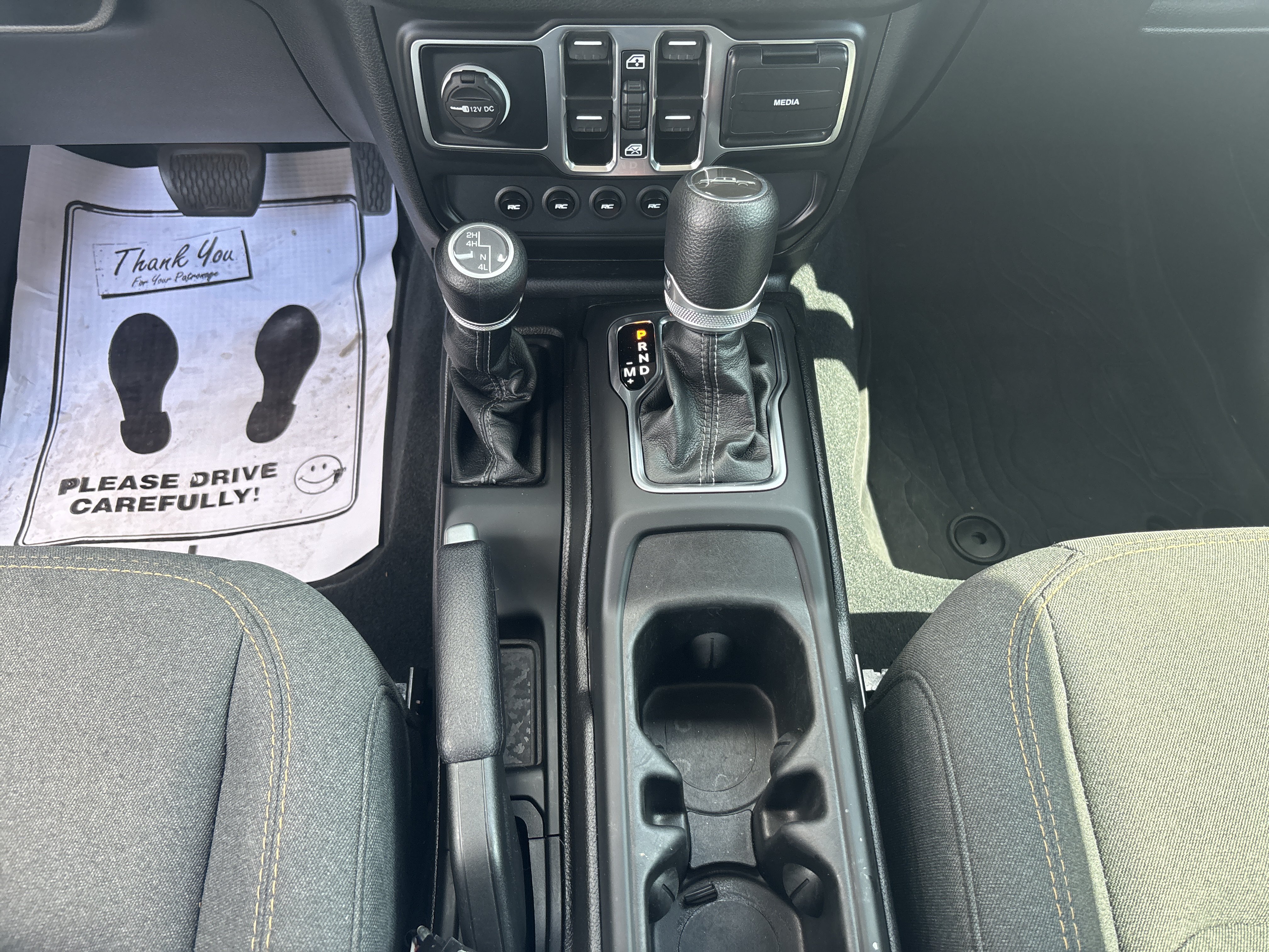 Used 2024 Jeep Gladiator Sport AWD/4WD image 20