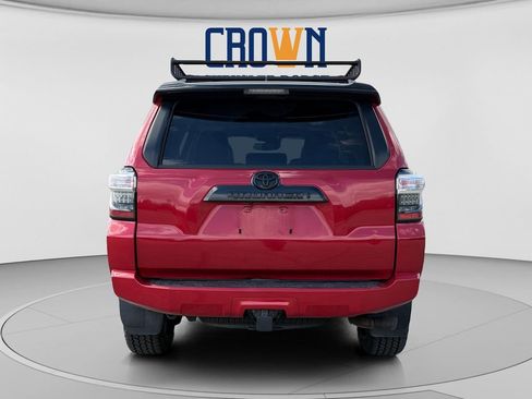 Used 2020 Toyota 4Runner Venture w/ Moonroof Package AWD/4WD image 4