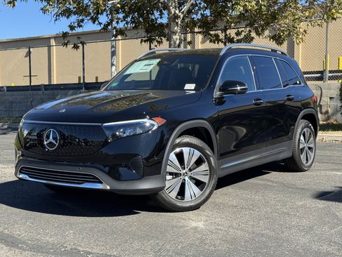 New 2025 Mercedes-Benz EQB 300 4MATIC image 2