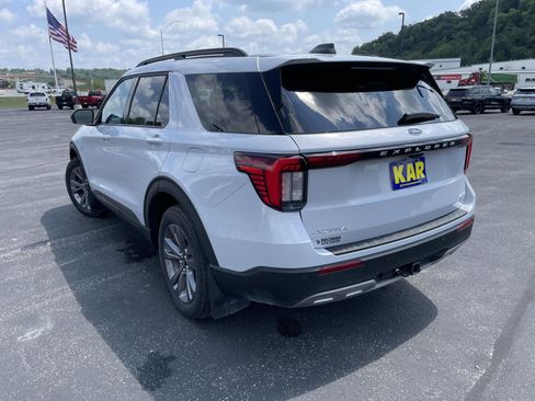 Certified 2026 Ford Explorer Active w/ Active Comfort Package AWD/4WD image 7
