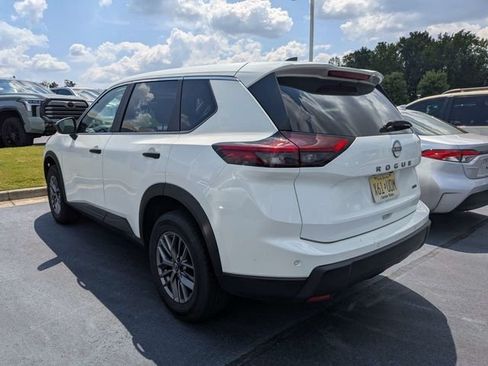 Used 2024 Nissan Rogue S AWD/4WD image 4