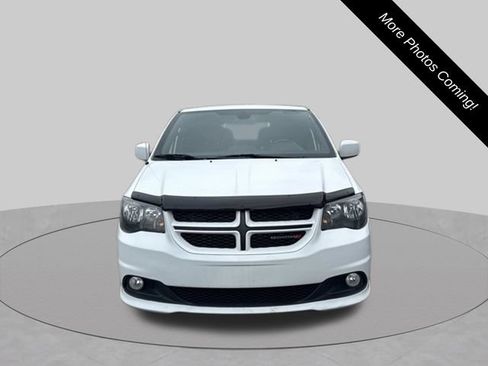 Used 2018 Dodge Grand Caravan GT FWD image 2