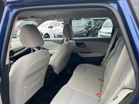 Used 2021 Nissan Rogue SV AWD/4WD image 14
