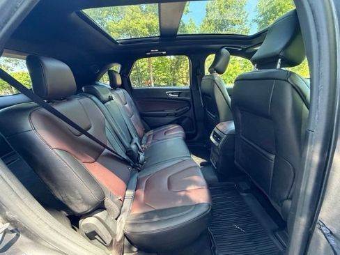 Used 2022 Ford Edge Titanium w/ Equipment Group 301A AWD/4WD image 12