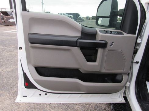 Used 2017 Ford F450 XL w/ Power Equipment Group image 37