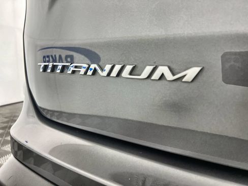 Used 2024 Ford Edge Titanium AWD/4WD image 32