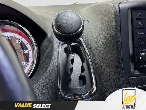 Used 2019 Dodge Grand Caravan GT FWD image 19