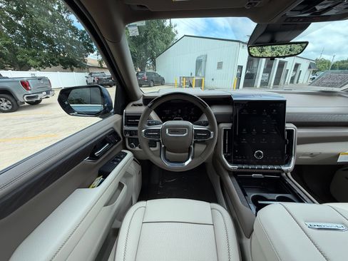 New 2026 GMC Yukon XL Denali w/ Denali Reserve Package AWD/4WD image 2