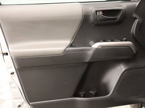 Used 2022 Toyota Tacoma SR5 image 18
