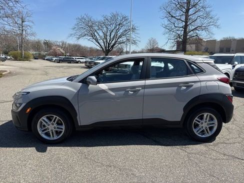 Used 2022 Hyundai Kona SE image 20