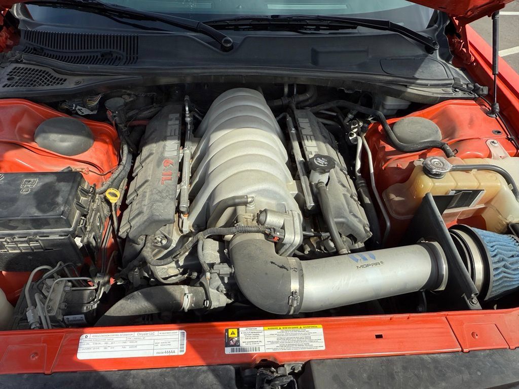 Used 2009 Dodge Challenger SRT8 w/ SRT Option Group II RWD image 15