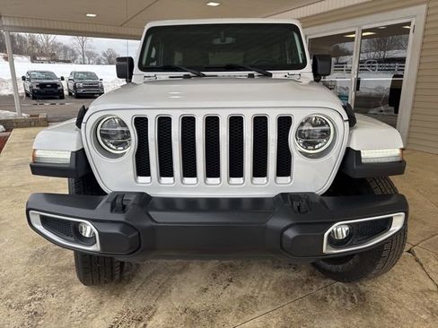 Used 2020 Jeep Wrangler Unlimited Sahara image 12