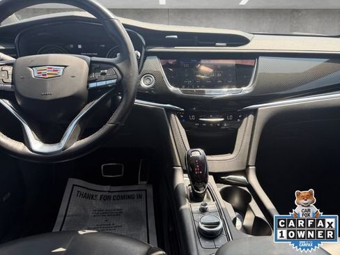 Used 2023 Cadillac XT6 Sport w/ Technology Package AWD/4WD image 20
