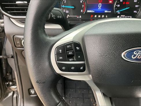 Used 2023 Ford Explorer XLT w/ Equipment Group 202A RWD image 17