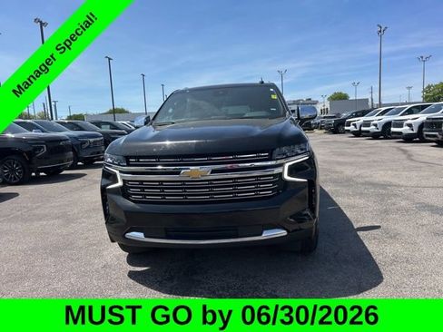Used 2024 Chevrolet Suburban Premier AWD/4WD image 8