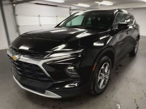 Certified 2024 Chevrolet Blazer LT w/ Convenience Package FWD image 4