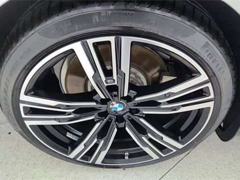 Used 2023 BMW i7 xDrive60 image 58