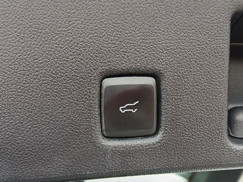 Used 2021 Ford Escape SEL image 30