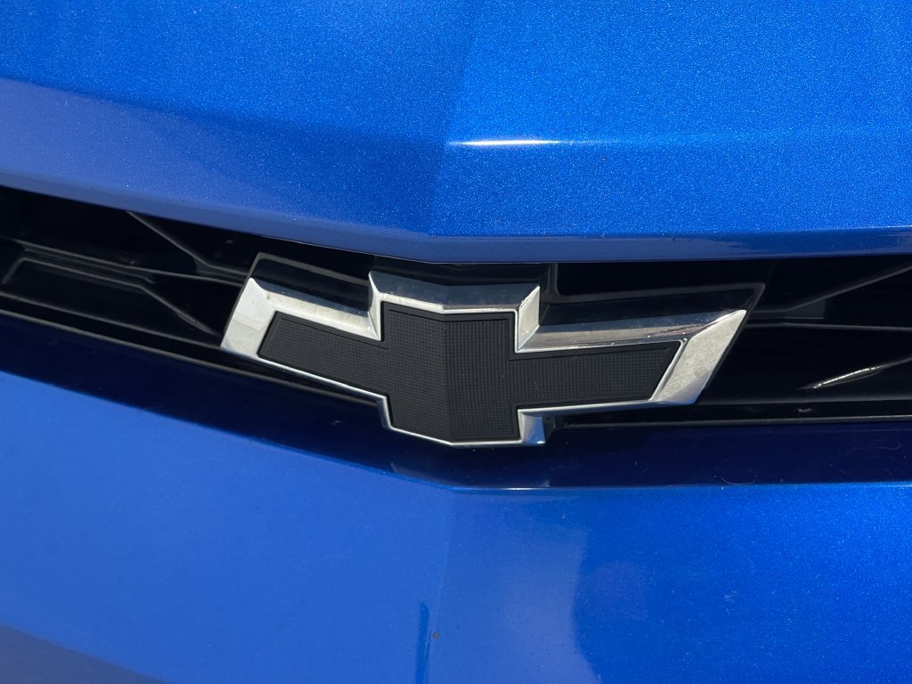 Used 2018 Chevrolet Camaro SS RWD image 37