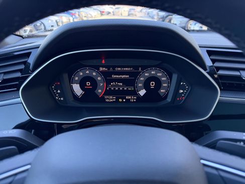 Used 2023 Audi Q3 2.0T Premium Plus w/ Premium Plus Package image 20