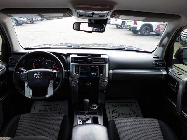 Used 2023 Toyota 4Runner SR5 AWD/4WD image 21