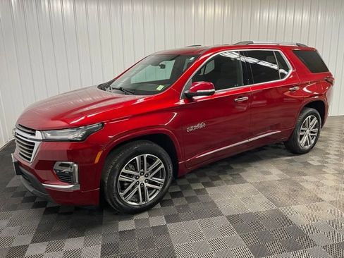 Used 2023 Chevrolet Traverse High Country image 8