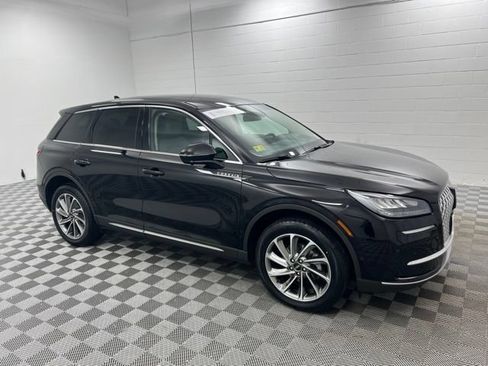 Certified 2023 Lincoln Corsair AWD w/ Equipment Group 102A image 4