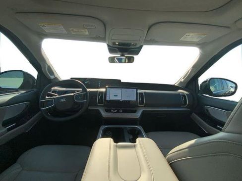 Certified 2025 Ford Expedition Max Active image 14