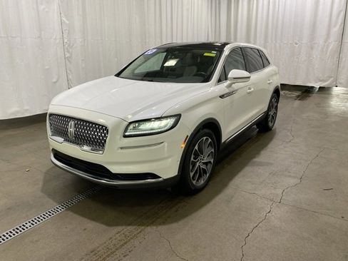 Used 2021 Lincoln Nautilus Reserve w/ Equipment Group 201A image 8