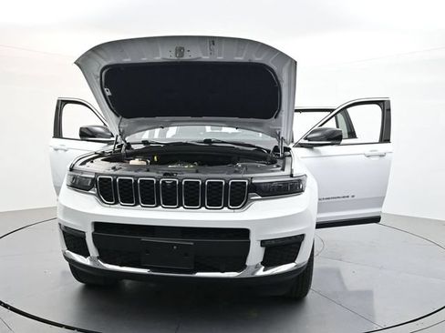 Used 2024 Jeep Grand Cherokee L Limited w/ Luxury Tech Group II AWD/4WD image 37