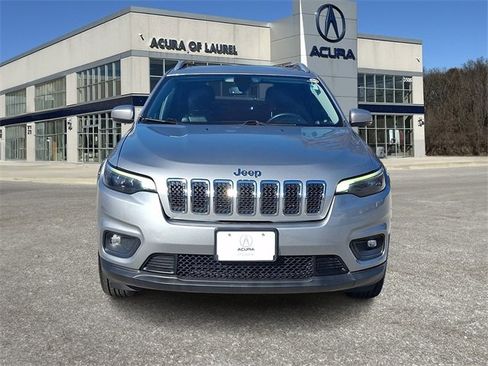 Used 2020 Jeep Cherokee Latitude Plus w/ Comfort/Convenience Group image 2