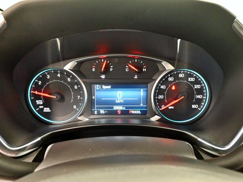 Used 2024 Chevrolet Equinox LS w/ LS Convenience Package FWD image 8